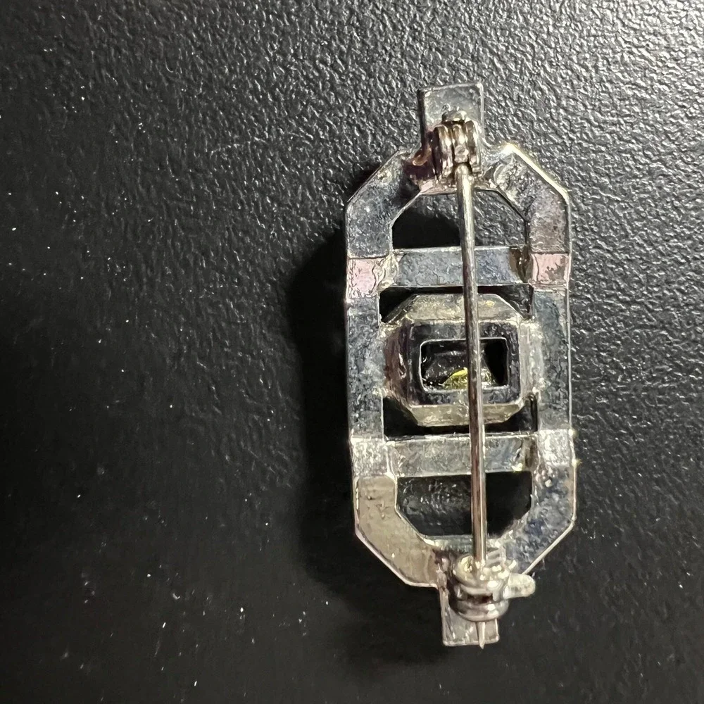 Vintage Rectangular Brooch Clear Rhinestone Black Stone‎ Center Silver Tone Pin